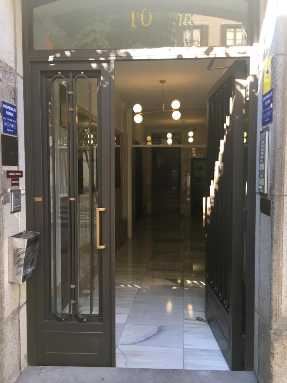 Hostal Patria Madri Exterior foto
